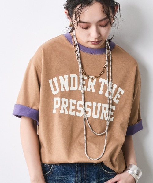 CHIC STYLE(シックスタイル)の「綿100%バイカラーロゴプリントTシャツ<大きいサイズ有>シックスタイル(Tシャツ/カットソー・レディース・モカ/キャメル・M/L/LL/3L/4L/5L)」の1枚目の写真