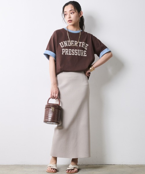 CHIC STYLE(シックスタイル)の「綿100%バイカラーロゴプリントTシャツ<大きいサイズ有>シックスタイル(Tシャツ/カットソー・レディース・モカ/キャメル・M/L/LL/3L/4L/5L)」の5枚目の写真