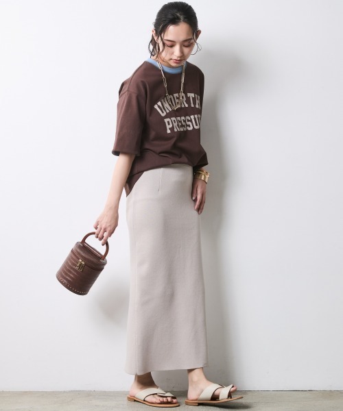 CHIC STYLE(シックスタイル)の「綿100%バイカラーロゴプリントTシャツ<大きいサイズ有>シックスタイル(Tシャツ/カットソー・レディース・モカ/キャメル・M/L/LL/3L/4L/5L)」の6枚目の写真
