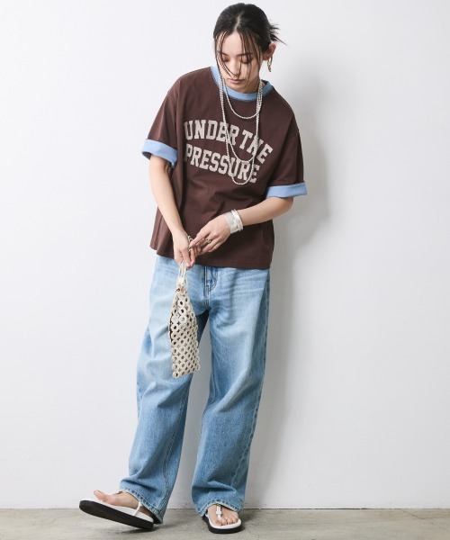 CHIC STYLE(シックスタイル)の「綿100%バイカラーロゴプリントTシャツ<大きいサイズ有>シックスタイル(Tシャツ/カットソー・レディース・モカ/キャメル・M/L/LL/3L/4L/5L)」の22枚目の写真