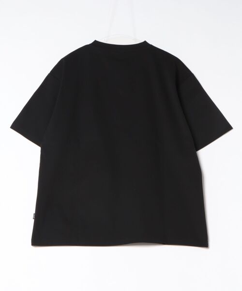 POLeR(ポーラー)の「【ムラサキスポーツ限定】POLER/ポーラー 半袖 Tシャツ 水陸両用 FURRY FONT DRY HENLEY TEE 269MCV0037(Tシャツ/カットソー・メンズ・ベージュ/チャコール/ブラック・M/XL/L)」の4枚目の写真
