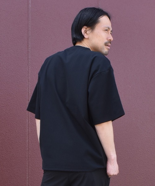 POLeR(ポーラー)の「【ムラサキスポーツ限定】POLER/ポーラー 半袖 Tシャツ 水陸両用 FURRY FONT DRY HENLEY TEE 269MCV0037(Tシャツ/カットソー・メンズ・ベージュ/チャコール/ブラック・M/XL/L)」の6枚目の写真