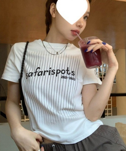 Ritzy(リッツィー)の「フロントストライプロゴバックナンバースリム半袖Tシャツ(Tシャツ/カットソー・レディース・ホワイト/グレー・M/L)」の1枚目の写真