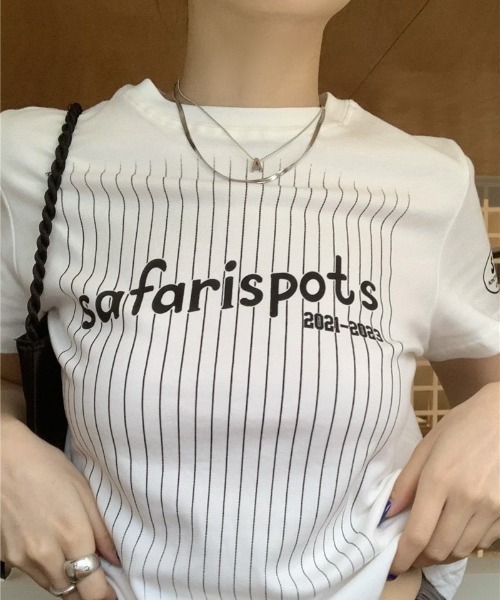Ritzy(リッツィー)の「フロントストライプロゴバックナンバースリム半袖Tシャツ(Tシャツ/カットソー・レディース・ホワイト/グレー・M/L)」の10枚目の写真