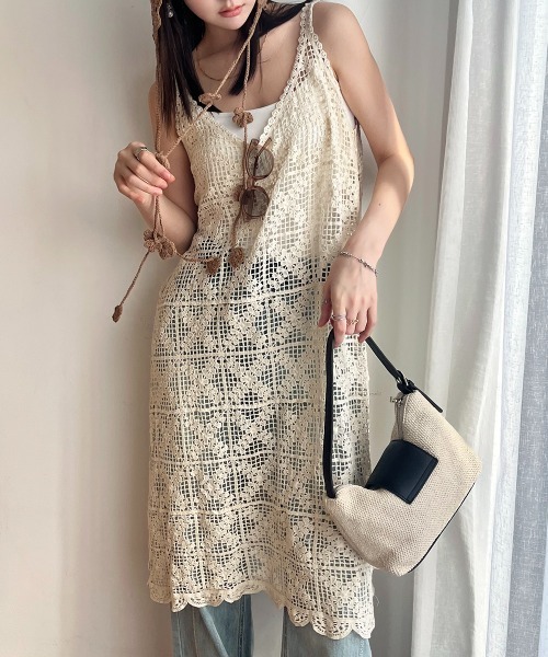 Rejoule(リジュール)の「フラワーモチーフ かぎ編み クロシェ編み ロングキャミワンピース(ワンピース・レディース・ベージュ/ホワイト・FREE)」の2枚目の写真