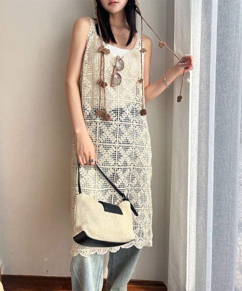 Rejoule(リジュール)の「フラワーモチーフ かぎ編み クロシェ編み ロングキャミワンピース(ワンピース・レディース・ベージュ/ホワイト・FREE)」の11枚目の写真