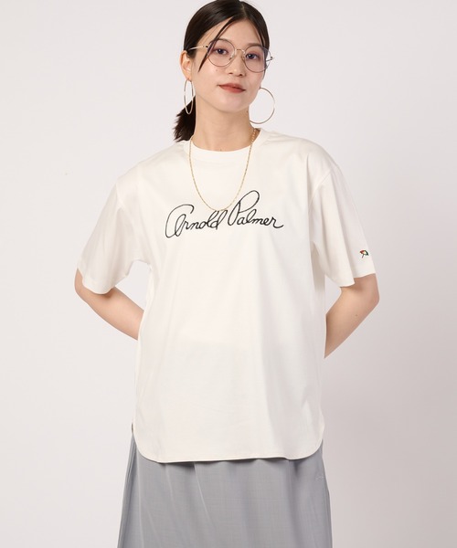 Arnold Palmer(アーノルドパーマー)の「シェア ハンドメイド刺繍 ラウンドヘム Tシャツ(Tシャツ/カットソー・レディース・ホワイト/ブラック/ミント・LL/M/S/XS/L)」の5枚目の写真