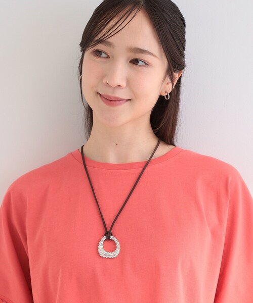SHOO・LA・RUE(シューラルー)の「きらきらひもネックレス(ネックレス・レディース・ゴールド/シルバー・00)」の3枚目の写真