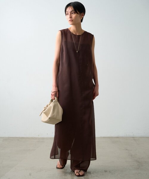 LOUNGEDRESS(ラウンジドレス)の「【JAPAN MADE】シアーノースリワンピース(ワンピース・レディース・ブラウン/ブラック・FREE)」の10枚目の写真