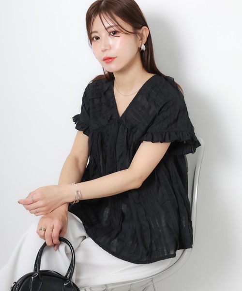 Riberry(リベリー)の「バックリボンVネックフリルシアーブラウス(シャツ/ブラウス・レディース・オフホワイト/ブラック・MEDIUM)」の19枚目の写真
