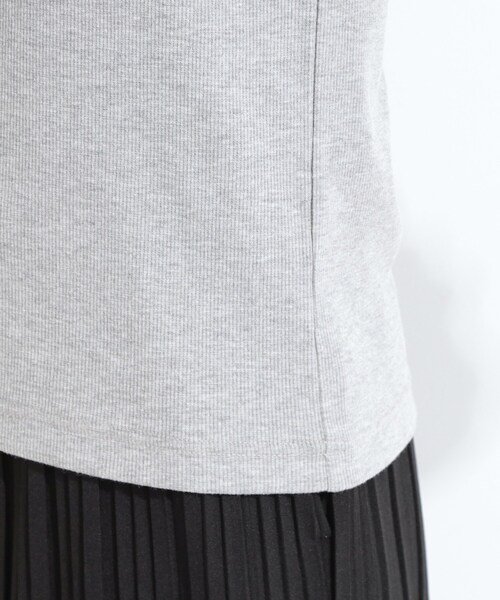 SHOO・LA・RUE（シューラルー）の「【洗濯機可/S-LL】シャツレイヤード風 テレコポロトップス（Tシャツ/カットソー・レディース・ブラック/グレー・04/03/02/01）」の17枚目の写真