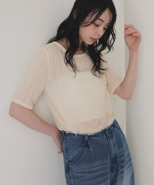 LIAN(リアン)の「シアーシャーリングトップス(Tシャツ/カットソー・レディース・ブラウン/ブラック/アイボリー・FREE)」の4枚目の写真