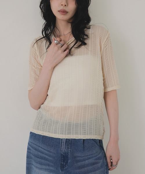 LIAN(リアン)の「シアーシャーリングトップス(Tシャツ/カットソー・レディース・ブラウン/ブラック/アイボリー・FREE)」の19枚目の写真