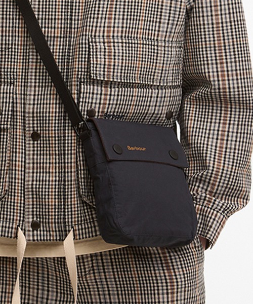 Barbour(バブアー)の「【Barbour】barbour transport crossbody bag(ショルダーバッグ・メンズ・ホワイト/ネイビー/グリーン系1・FREE)」の3枚目の写真
