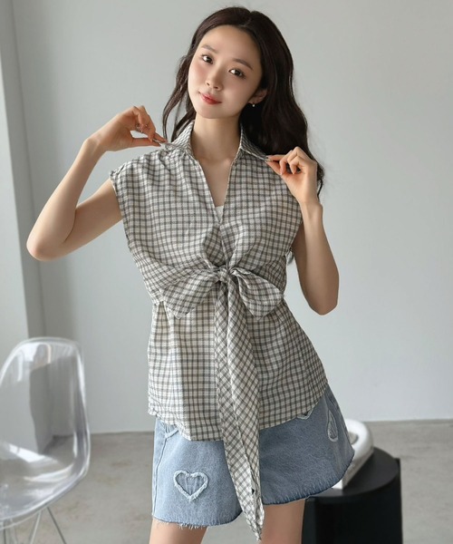 Jewelobe(ジュエローブ)の「カシュクール風チェックリボンブラウス(シャツ/ブラウス・レディース・オフホワイト/ネイビー・FREE)」の18枚目の写真