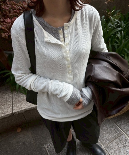 ETRE TOKYO(エトレトウキョウ)の「【先行予約/ZOZO限定カラー】シアーワッフルヘンリーネックプルオーバー(Tシャツ/カットソー・レディース・アイボリー/ブラック/グレー/ホワイト/ピンク・FREE)」の1枚目の写真