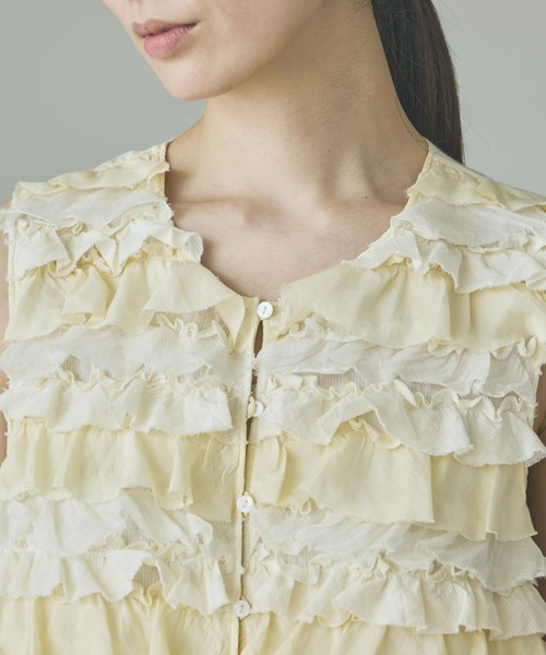 Curensology(カレンソロジー)の「Curensology(カレンソロジー)/ミルフィーユノースリーブブラウス(シャツ/ブラウス・レディース・ブラック/クリーム・FREE)」の15枚目の写真
