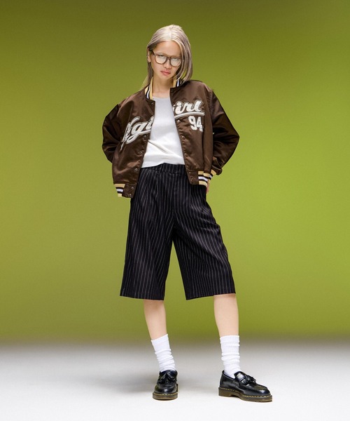 X-girl(エックスガール)の「LOGO AND NUMBER VARSITY JACKET(ナイロンジャケット・レディース・ブラック/ブラウン・S/M)」の7枚目の写真