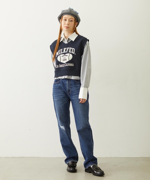 MILKFED.(ミルクフェド)の「COLLEGE LOGO V-NECK SWEAT VEST(ベスト・レディース・ブラウン/ネイビー/オートミール・ONE SIZE)」の16枚目の写真