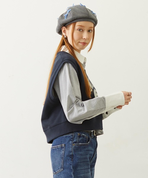 MILKFED.(ミルクフェド)の「COLLEGE LOGO V-NECK SWEAT VEST(ベスト・レディース・ブラウン/ネイビー/オートミール・ONE SIZE)」の14枚目の写真