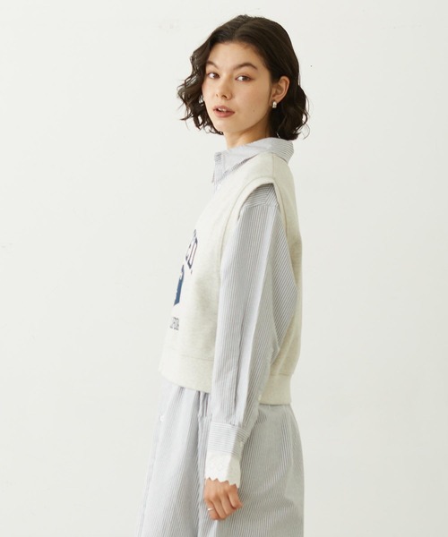 MILKFED.(ミルクフェド)の「COLLEGE LOGO V-NECK SWEAT VEST(ベスト・レディース・ブラウン/ネイビー/オートミール・ONE SIZE)」の21枚目の写真
