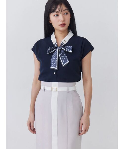 TONAL(トーナル)の「スカーフタイドッキングノースリブラウス(シャツ/ブラウス・レディース・ベージュ/ネイビー/オフホワイト/ピンク・MEDIUM)」の12枚目の写真