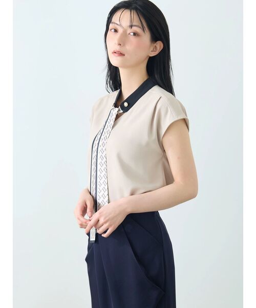 TONAL(トーナル)の「スカーフタイドッキングノースリブラウス(シャツ/ブラウス・レディース・ベージュ/ネイビー/オフホワイト/ピンク・MEDIUM)」の21枚目の写真