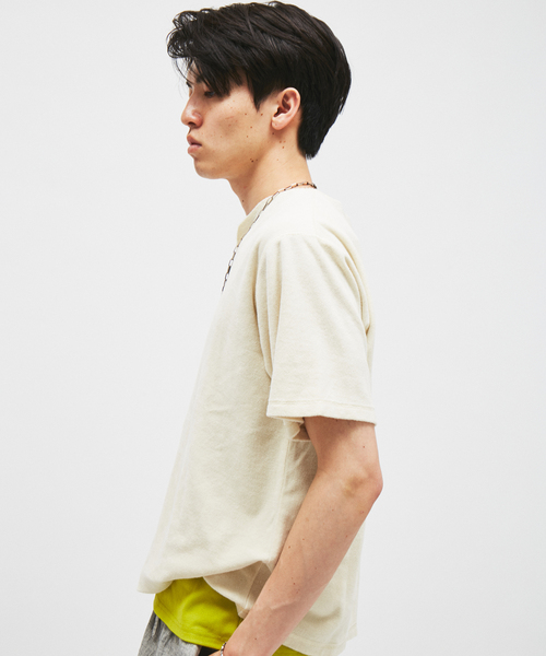 JOURNAL STANDARD（ジャーナルスタンダード）の「パイル キーネック Tシャツ（Tシャツ/カットソー・メンズ・ブラック系その他/ホワイト×ホワイト/ベージュ/オレンジ・MEDIUM/LARGE）」の9枚目の写真