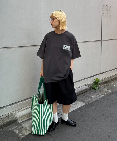 CIAOPANIC TYPY(チャオパニックティピー)の「【ユニセックス】フォトロゴTEE(Tシャツ/カットソー・レディース・ホワイト/チャコールグレー/グレー・LARGE/MEDIUM)」の13枚目の写真