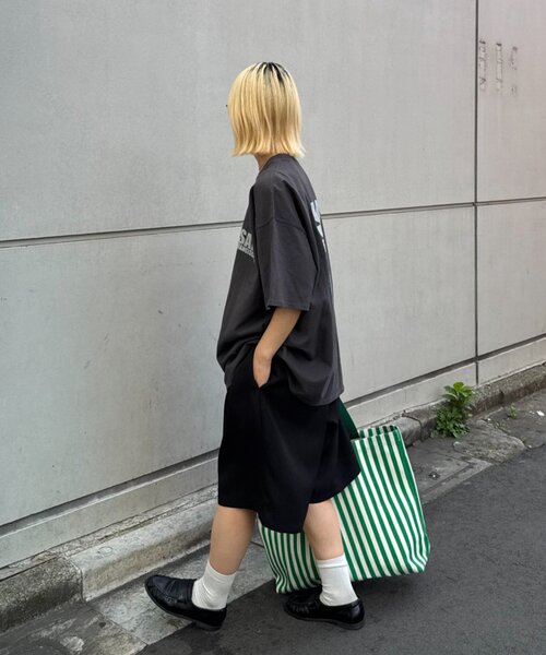 CIAOPANIC TYPY(チャオパニックティピー)の「【ユニセックス】フォトロゴTEE(Tシャツ/カットソー・レディース・ホワイト/チャコールグレー/グレー・LARGE/MEDIUM)」の12枚目の写真
