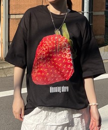 BLOOMING CHARM（ブルーミングチャーム）の「Strawberry print big T-shirt（Tシャツ/カットソー）」