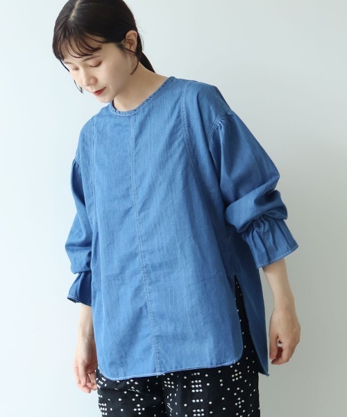 yuni(ユニ )の「Cotton denim gathered sleeves blouse(シャツ/ブラウス・レディース・サックスブルー/インディゴブルー・FREE)」の8枚目の写真