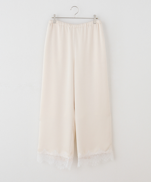 U by SPICK&SPAN(ユーバイスピックアンドスパン)の「レースヘムイージーパンツ(スラックス・レディース・ブラック/ホワイト・FREE)」の15枚目の写真