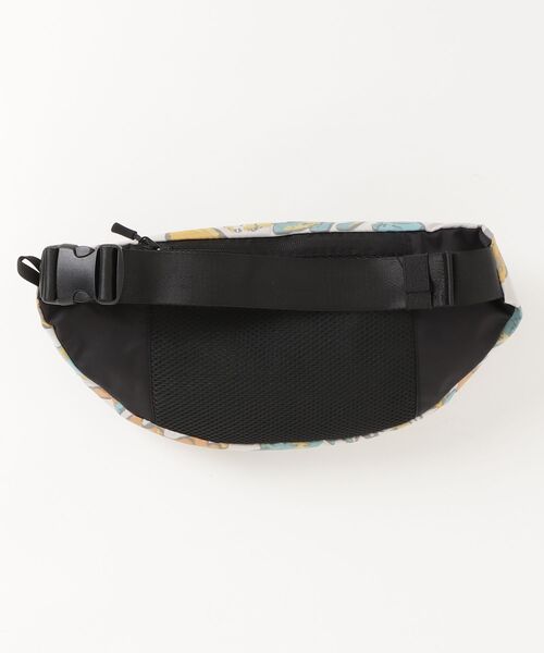 KiU(キウ)の「キウ KiU WATERPROOF BODY BAG(ボディバッグ/ウエストポーチ・メンズ・その他・ONE SIZE)」の2枚目の写真