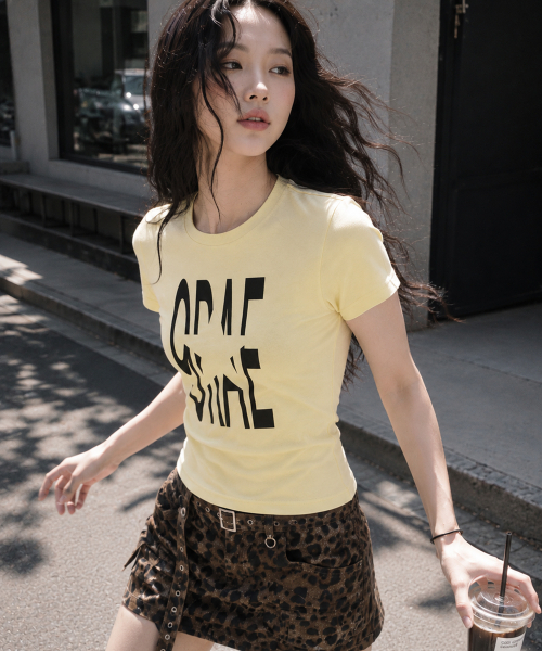 GRAVER（グレーバー）の「[ユニセックス]9RAE STAR 半袖Tシャツ_4カラー（Tシャツ/カットソー・レディース・イエロー/ホワイト/ホワイト×ピンク/スカイブルー/ライム/ブラック・X-SMALL/SMALL/MEDIUM/LARGE）」の8枚目の写真