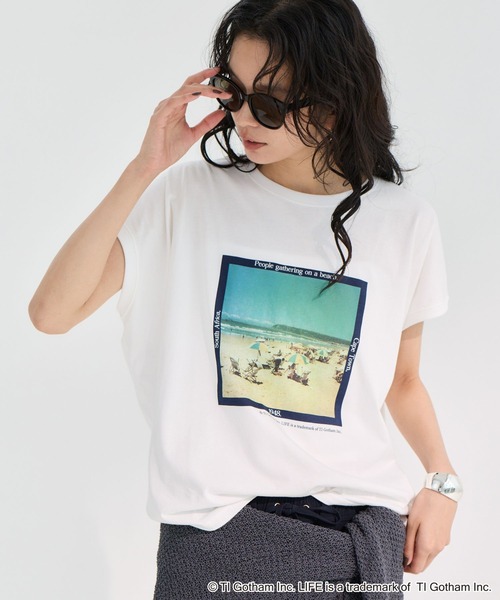 BARNYARDSTORM(バンヤードストーム)の「【別注】LIFE PICTURE COLLECTION / BEACH フォトT【布施さえさんYouTube紹介アイテム】(Tシャツ/カットソー・レディース・ホワイト・FREE)」の1枚目の写真