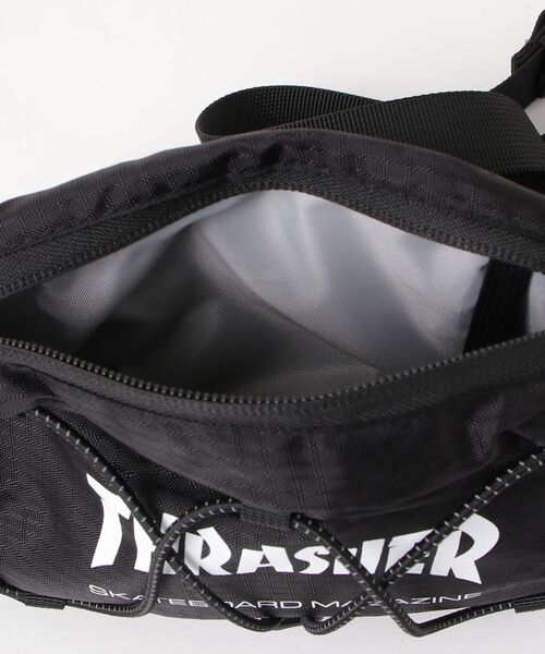 THRASHER(スラッシャー)の「THRASHER ボトルホルダー付き ボディバッグ ウエストバッグ BAG 男女兼用(ボディバッグ/ウエストポーチ・メンズ・ブラック・FREE)」の8枚目の写真