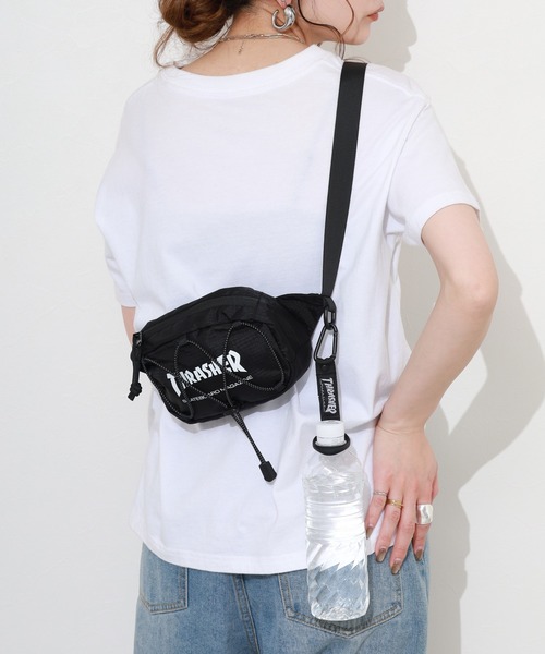 THRASHER(スラッシャー)の「THRASHER ボトルホルダー付き ボディバッグ ウエストバッグ BAG 男女兼用(ボディバッグ/ウエストポーチ・メンズ・ブラック・FREE)」の3枚目の写真