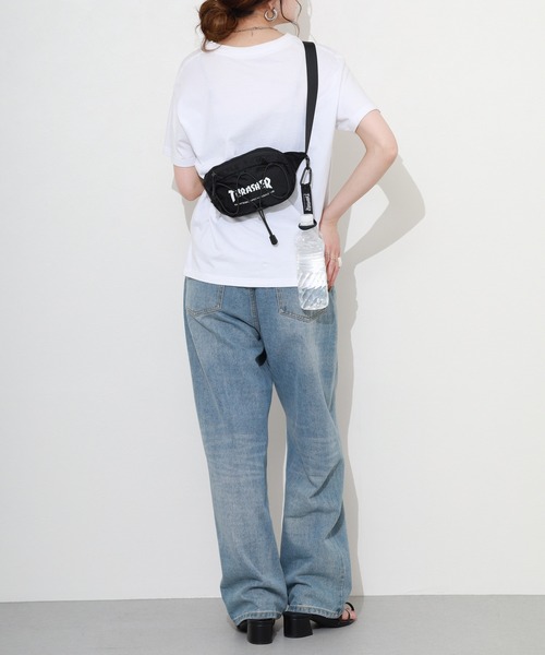 THRASHER(スラッシャー)の「THRASHER ボトルホルダー付き ボディバッグ ウエストバッグ BAG 男女兼用(ボディバッグ/ウエストポーチ・メンズ・ブラック・FREE)」の5枚目の写真