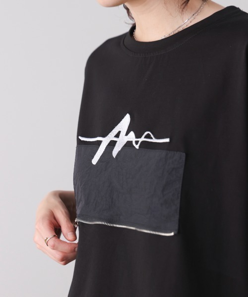 Bou Jeloud(ブージュルード)の「刺繍アンダーファスナーTシャツ(Tシャツ/カットソー・レディース・ブラック/オフホワイト/カーキ・FREE)」の5枚目の写真