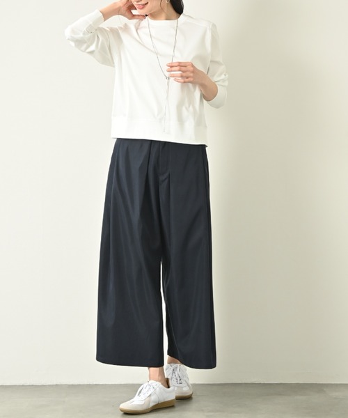aunt lily(アントリリー)の「接触冷感 速乾 GIZAコットンプレミアムスムースデザインセッキンプルオーバー / 防シワ 綿100% GIZAコットン スムース ラウンドネック 長袖トップス きれいめ 大人カジュアル(Tシャツ/カットソー・レディース・オフホワイト/オレンジ/グレイッシュブルー/ネイビー・M/3L/LL/L/S)」の5枚目の写真