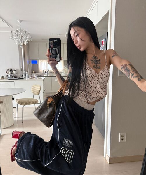 THE MYSTERIOUS HOTEL（ザミステリアスホテル）の「PATCH MESH PANTS [NAVY]（スウェットパンツ・レディース・その他・FREE）」の6枚目の写真