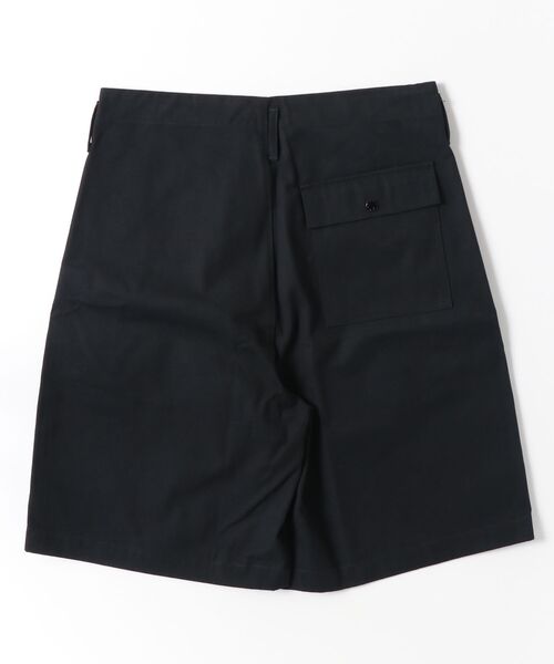 TATRAS CONCEPT STORE(タトラスコンセプトストア)の「3MAN(スリーマン) DECK SHORT(その他パンツ・メンズ・ブラック・M)」の2枚目の写真