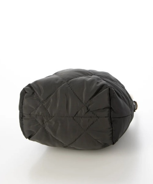 CACHELLIE(カシェリエ)の「QUILTING x BOA リバーシブル 2WAY SHOULDER(ショルダーバッグ・レディース・ブラック/グレー/アイボリー/グレイッシュベージュ・FREE)」の11枚目の写真