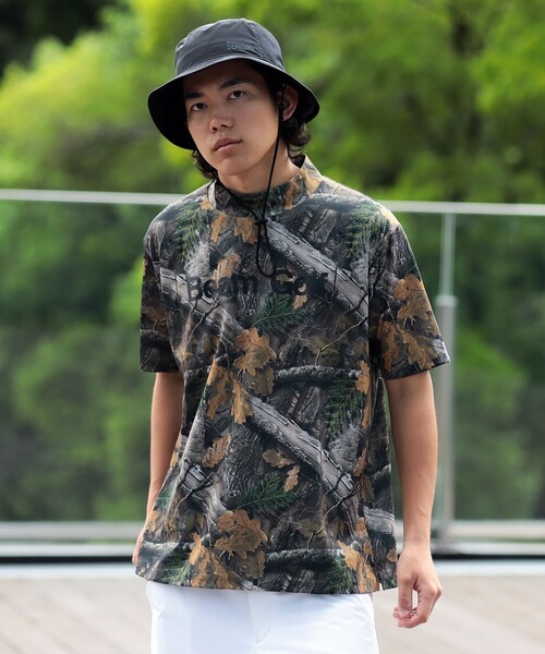 BEAMS GOLF(ビームスゴルフ)の「ORANGE LABEL / バッグロゴ ツリーカモ モックネックシャツ(吸水速乾・UVカット)(Tシャツ/カットソー・メンズ・ブラック/その他・XL/L/M/S)」の22枚目の写真