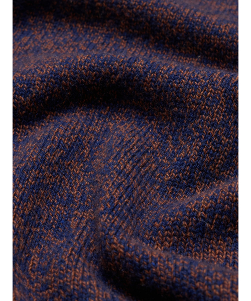 Banana Republic（バナナリパブリック）の「マールド コットンカシミヤ クルーネック セーター（ニット/セーター・メンズ・ブラウン/ナチュラル/ブルー系その他・S/M/L/XL）」の4枚目の写真