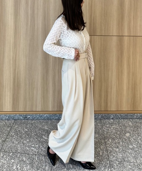 junoah(ジュノア)の「ベルト付きツータックワイドパンツ(スラックス・レディース・ブラック/ダークグレー/アイボリー・SMALL/MEDIUM/LARGE)」の9枚目の写真