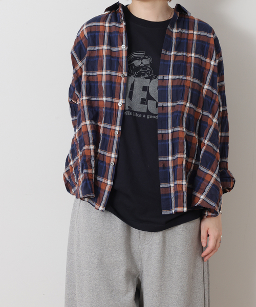 JOURNAL STANDARD LUXE(ジャーナルスタンダード ラックス)の「シャーリングチェック レギュラーカラーBigシャツ(シャツ/ブラウス・レディース・サファリグリーン/ネイビー・FREE)」の1枚目の写真