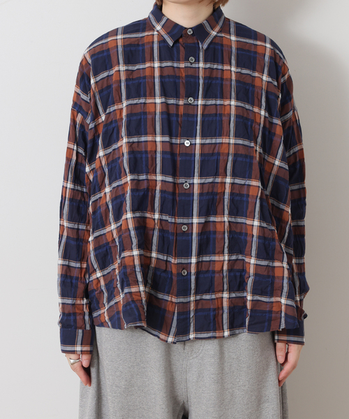 JOURNAL STANDARD LUXE(ジャーナルスタンダード ラックス)の「シャーリングチェック レギュラーカラーBigシャツ(シャツ/ブラウス・レディース・サファリグリーン/ネイビー・FREE)」の20枚目の写真