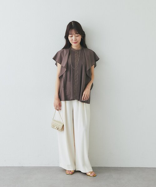 La boutique BonBon(ラブティックボンボン)の「【WEB限定・涼しくて着映え】ローンブラウス(シャツ/ブラウス・レディース・オフホワイト/ブラウン・FREE)」の21枚目の写真